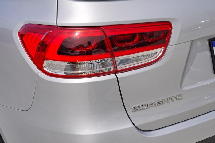 2016 Kia Sorento SLi