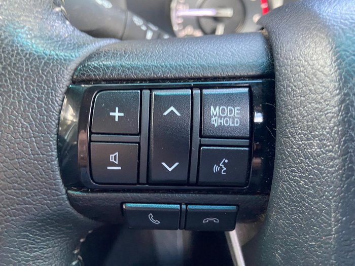 2022 Toyota Hilux SR5
