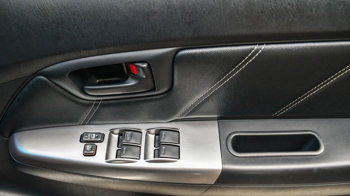 2014 Toyota Hilux Black Limited Edition