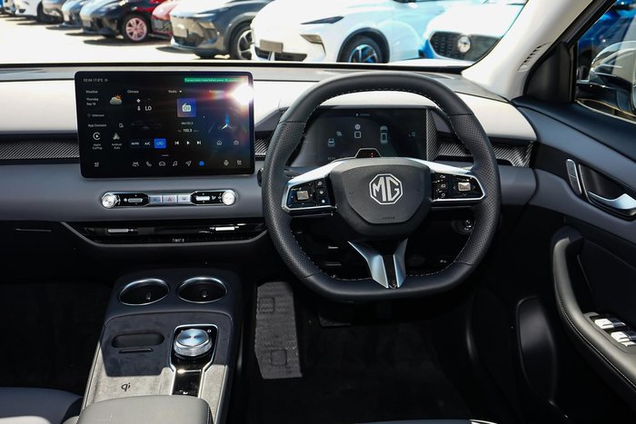 2025 MG MGS5 EV Essence 49