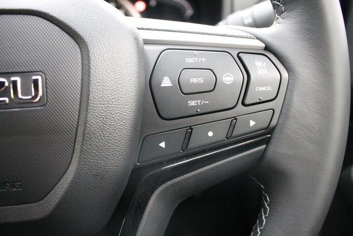 2025 Isuzu MU-X LS-T