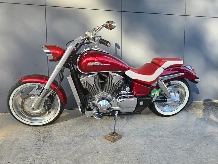 2002 Honda VTX1800C RED