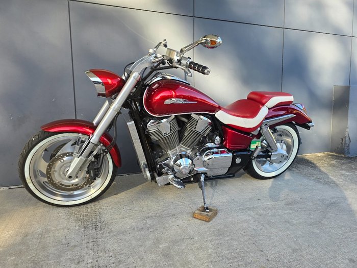 2002 Honda VTX1800C RED