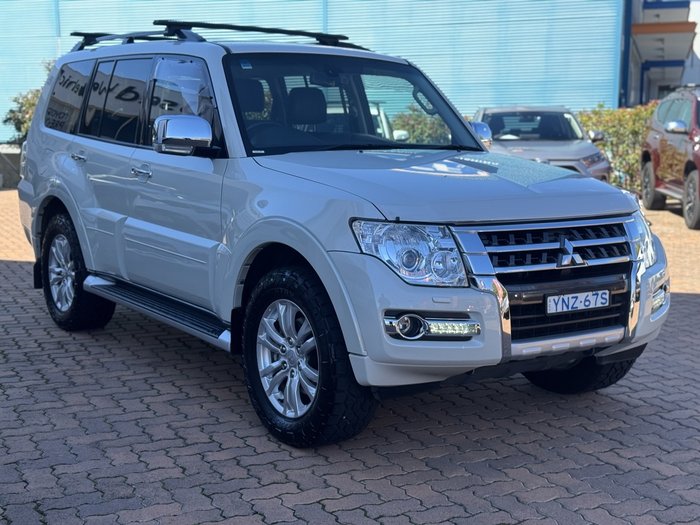 2020 Mitsubishi Pajero