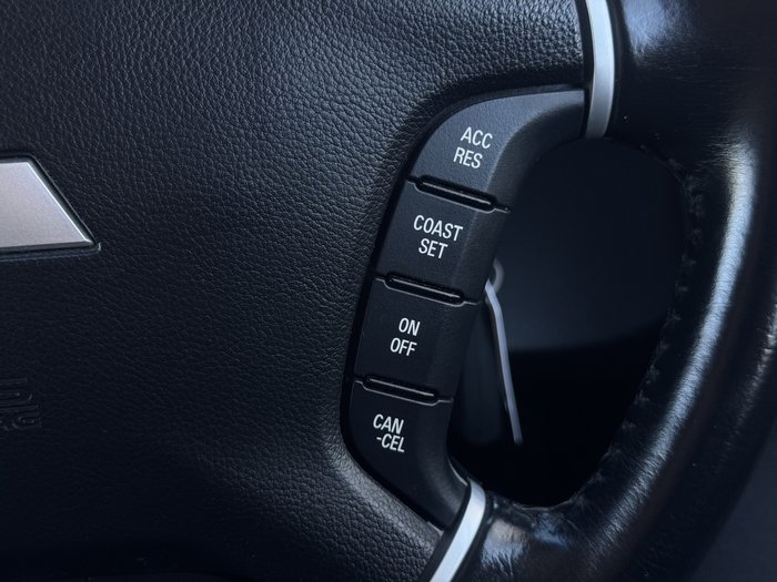 2020 Mitsubishi Pajero GLS