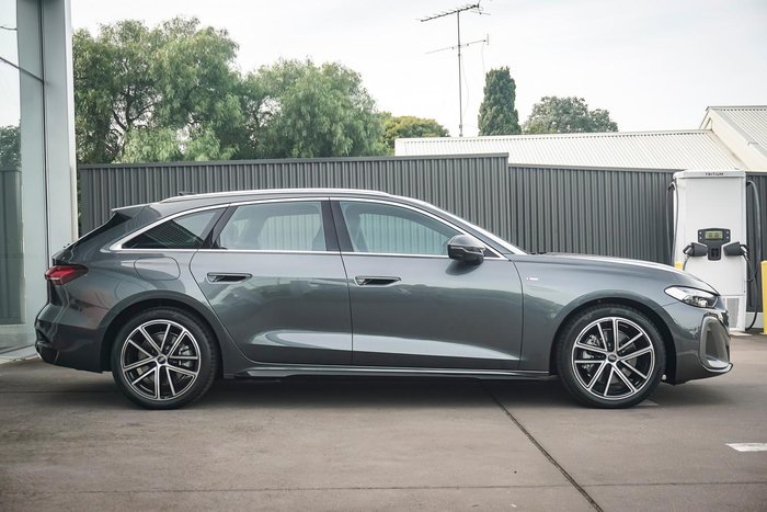 2025 Audi A5 TFSI 200kW S line