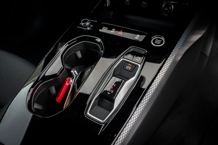 2025 Audi A5 TFSI 200kW S line