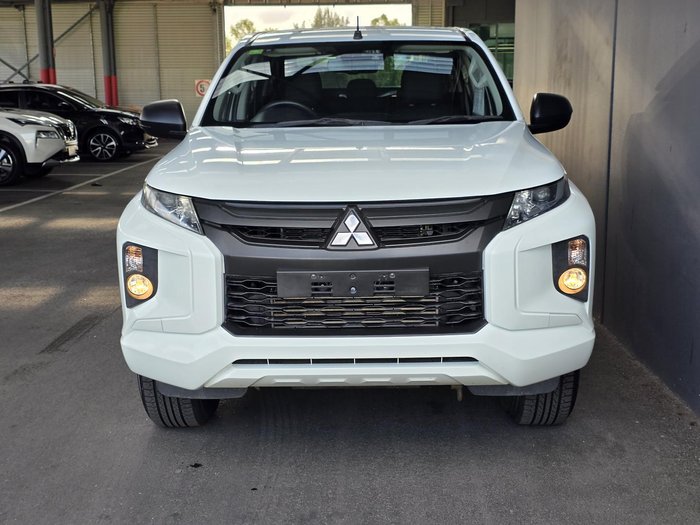 2019 Mitsubishi Triton GLX ADAS