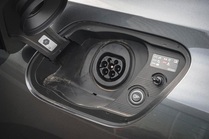 2025 Audi A5 e-hybrid S-Line