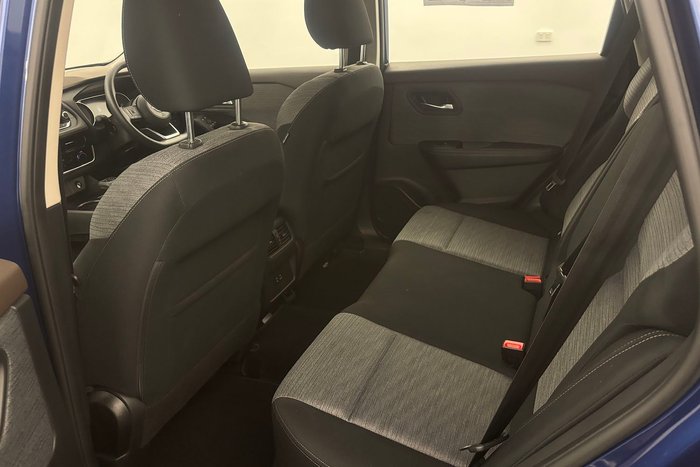 2025 Nissan X-TRAIL ST