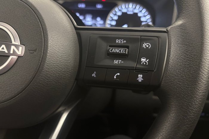 2025 Nissan X-TRAIL ST