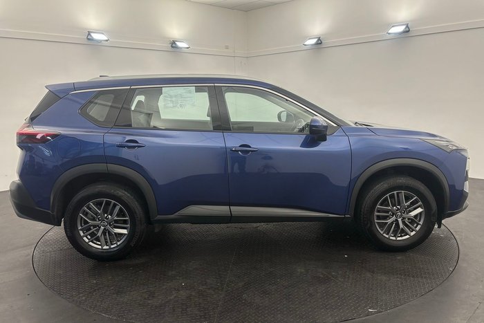 2025 Nissan X-TRAIL ST