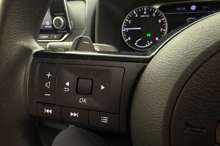 2025 Nissan X-TRAIL ST