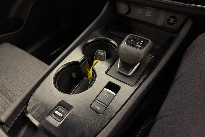 2025 Nissan X-TRAIL ST