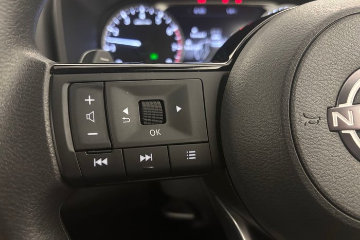 2025 Nissan X-TRAIL ST