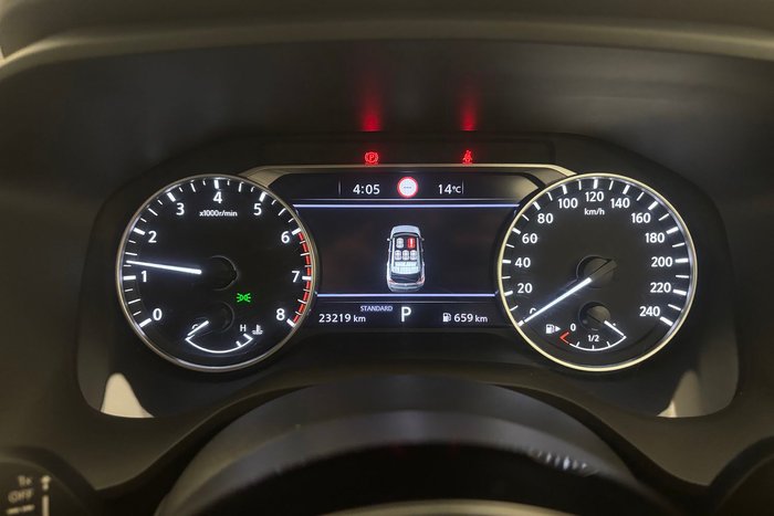 2025 Nissan X-TRAIL ST