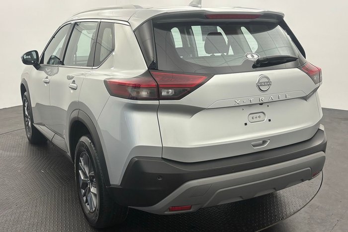 2025 Nissan X-TRAIL ST