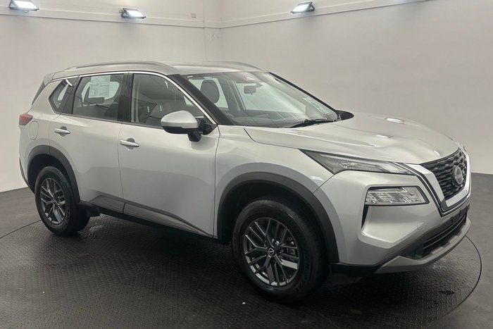 2025 Nissan X-TRAIL ST