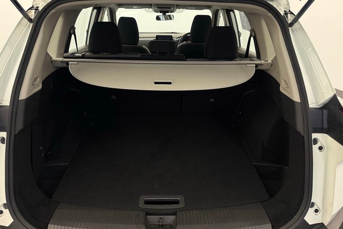 2024 Nissan X-TRAIL ST