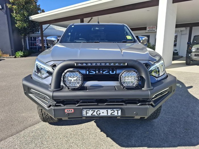 2025 Isuzu D-MAX LS-U