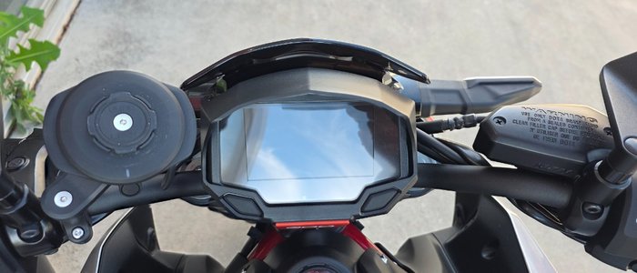 2022 Kawasaki Z900 SUPERNAKED (ZR900) SILVER