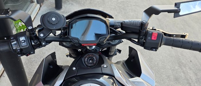 2022 Kawasaki Z900 SUPERNAKED (ZR900) SILVER