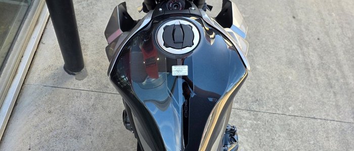 2022 Kawasaki Z900 SUPERNAKED (ZR900) SILVER