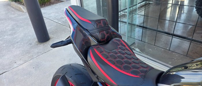 2022 Kawasaki Z900 SUPERNAKED (ZR900) SILVER