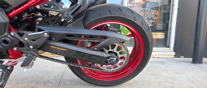 2022 Kawasaki Z900 SUPERNAKED (ZR900) SILVER