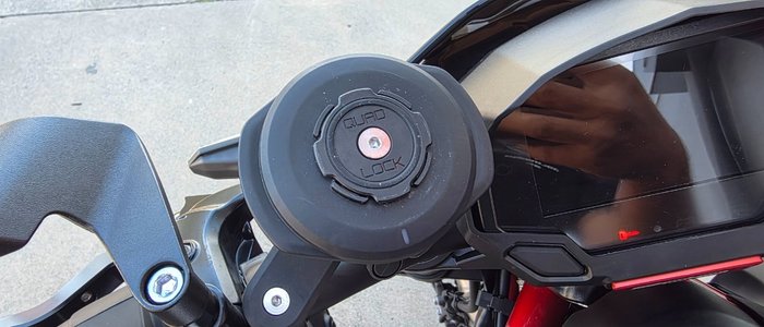 2022 Kawasaki Z900 SUPERNAKED (ZR900) SILVER