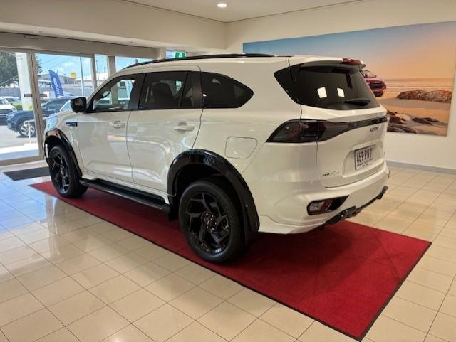 2026 Isuzu MU-X X-TERRAIN