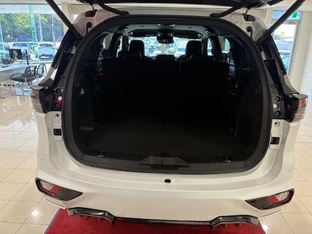 2026 Isuzu MU-X X-TERRAIN