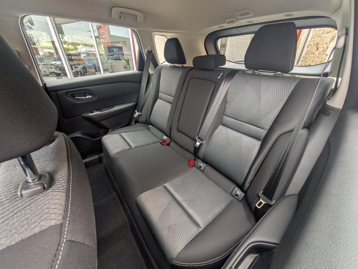 2026 Nissan X-TRAIL ST