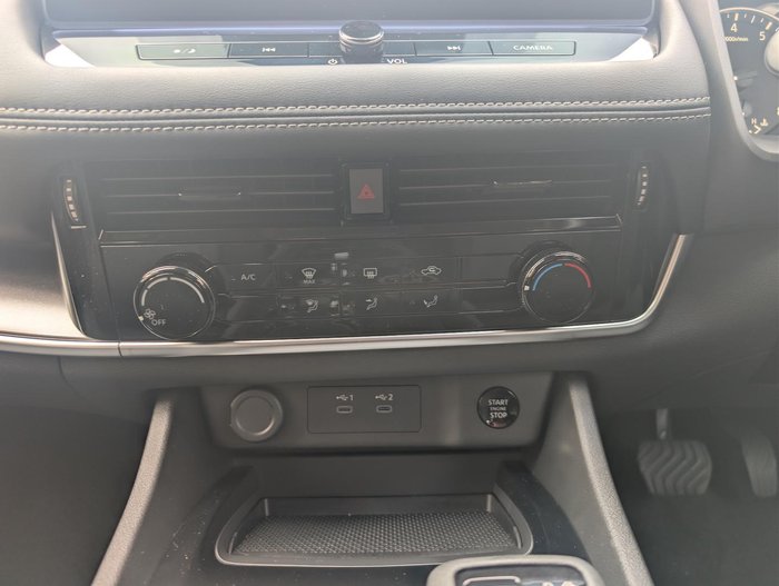 2026 Nissan X-TRAIL ST