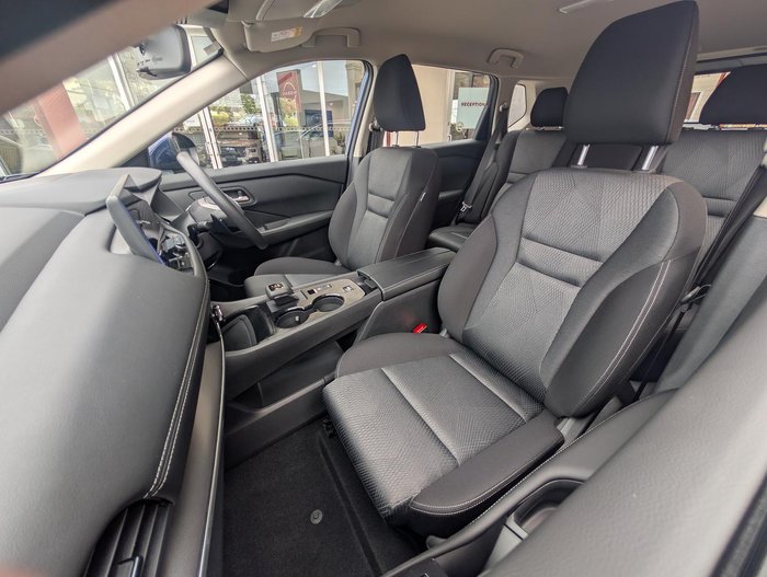 2026 Nissan X-TRAIL ST