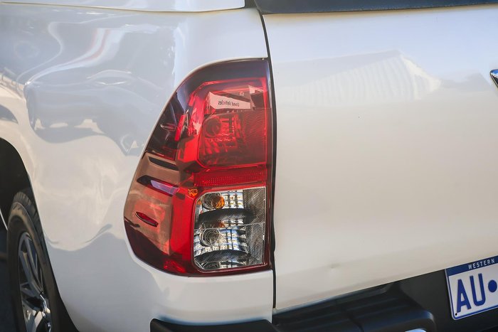 2016 Toyota Hilux SR5