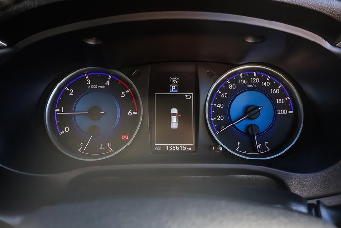 2016 Toyota Hilux SR5