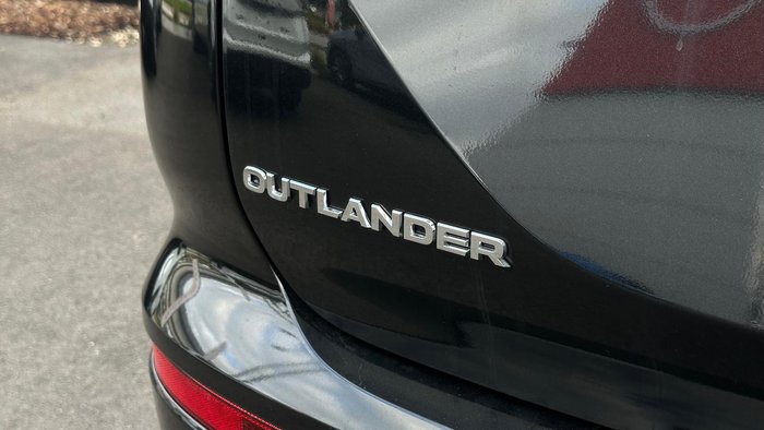 2025 Mitsubishi Outlander PHEV Exceed ZM MY24 AWD Black Diamond