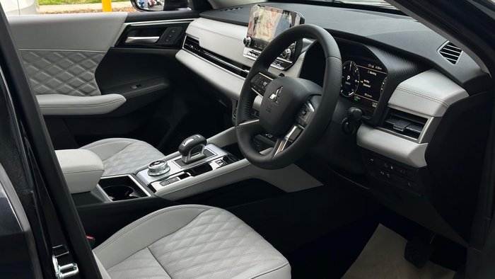 2025 Mitsubishi Outlander PHEV Exceed ZM MY24 AWD Black Diamond