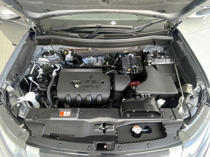 2019 Mitsubishi Outlander LS