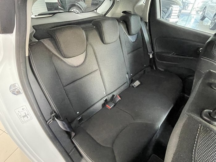 2016 Renault Clio Expression