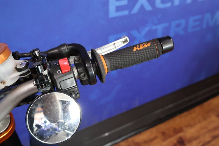 2010 Ktm 690 DUKE R White