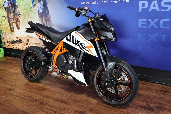 2010 Ktm 690 DUKE R White