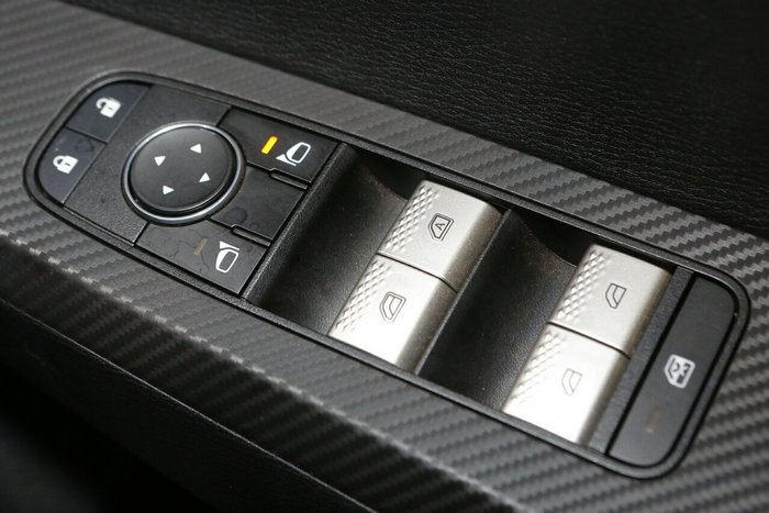 2023 Mitsubishi Outlander ES