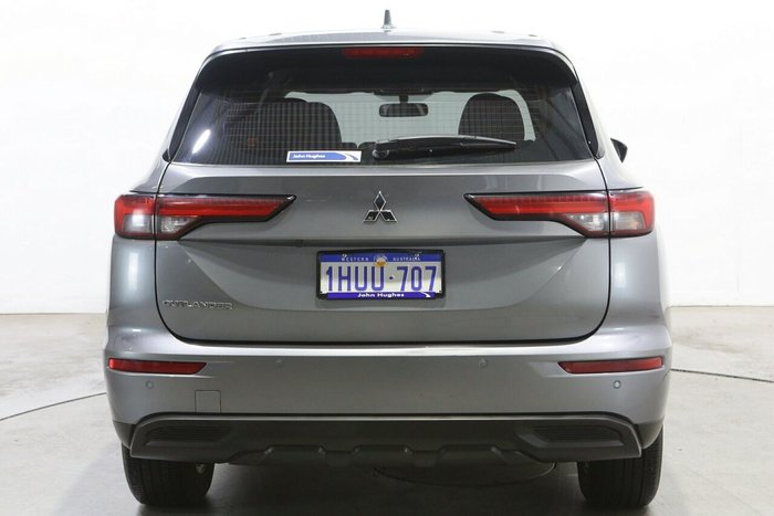 2023 Mitsubishi Outlander ES