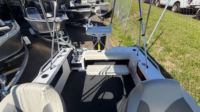 2026 QUINTREX 520 Ocean Spirit Pro