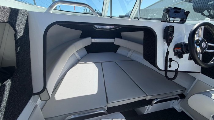 2026 QUINTREX 520 Ocean Spirit Pro