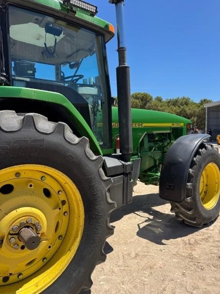 1999 John Deere 8100