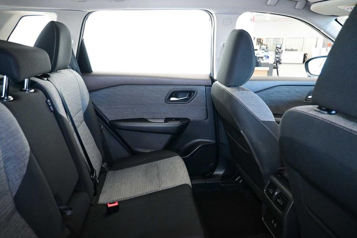 2023 Nissan X-TRAIL ST