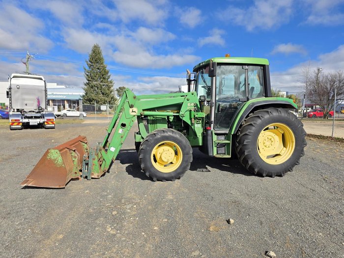 1995 John Deere 6400